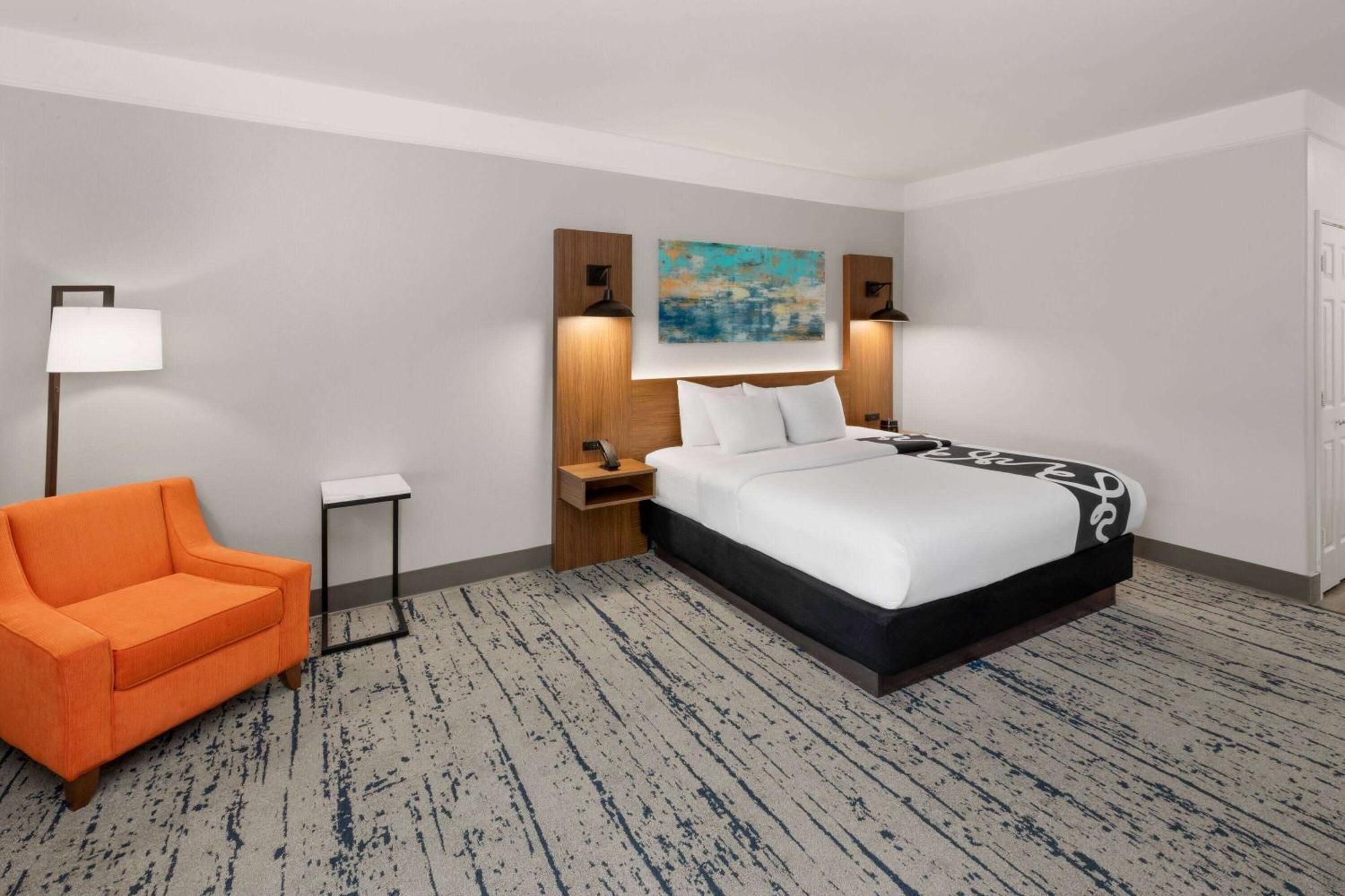 La Quinta By Wyndham Angleton Hotel Bagian luar foto
