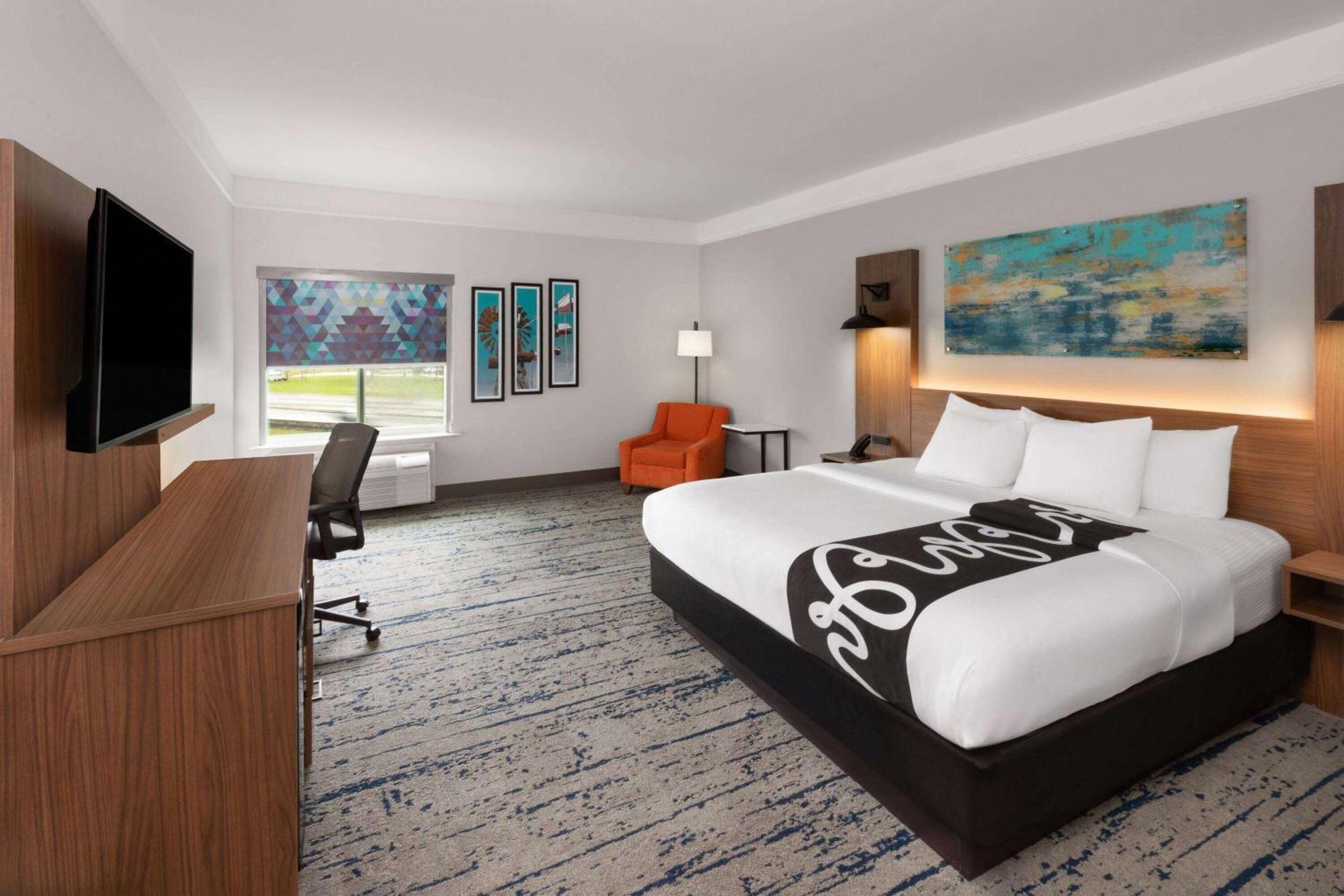 La Quinta By Wyndham Angleton Hotel Bagian luar foto